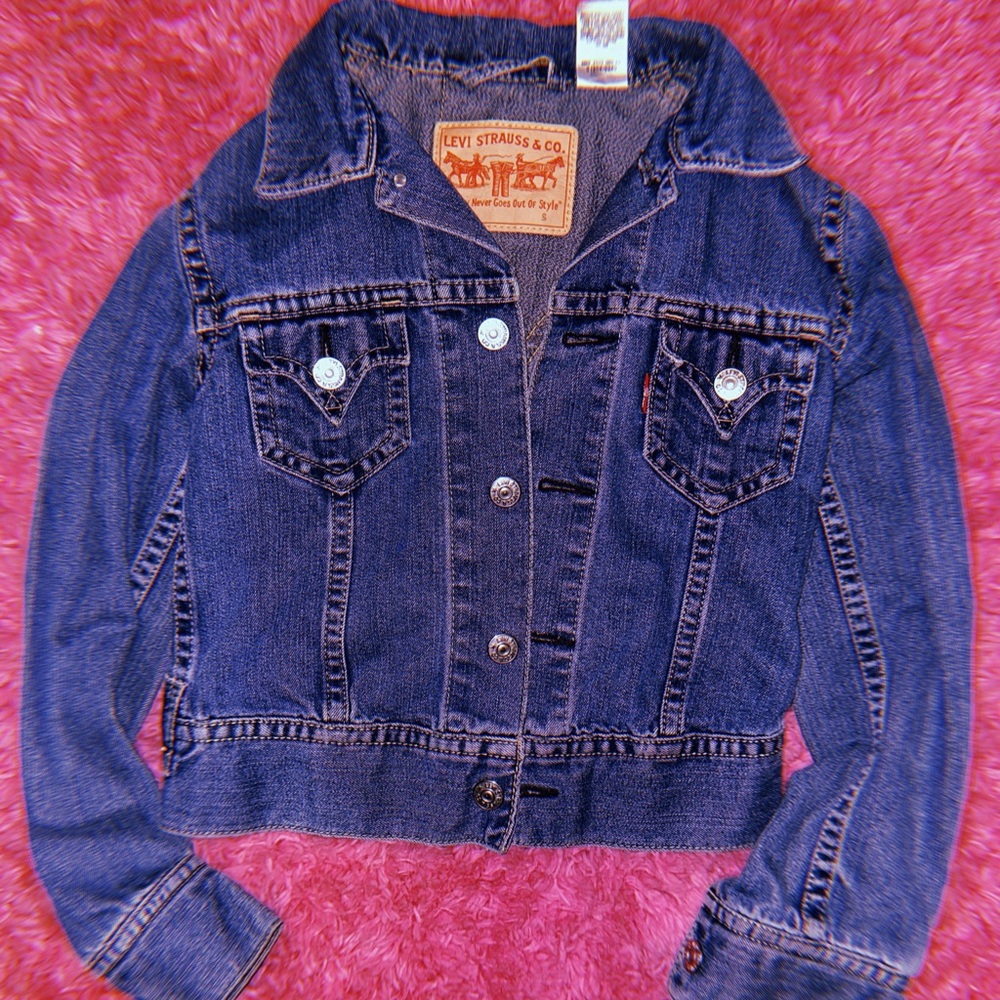 Levi’s Jean Jacket 🖤